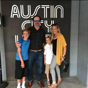 Meet your Posher, Bill